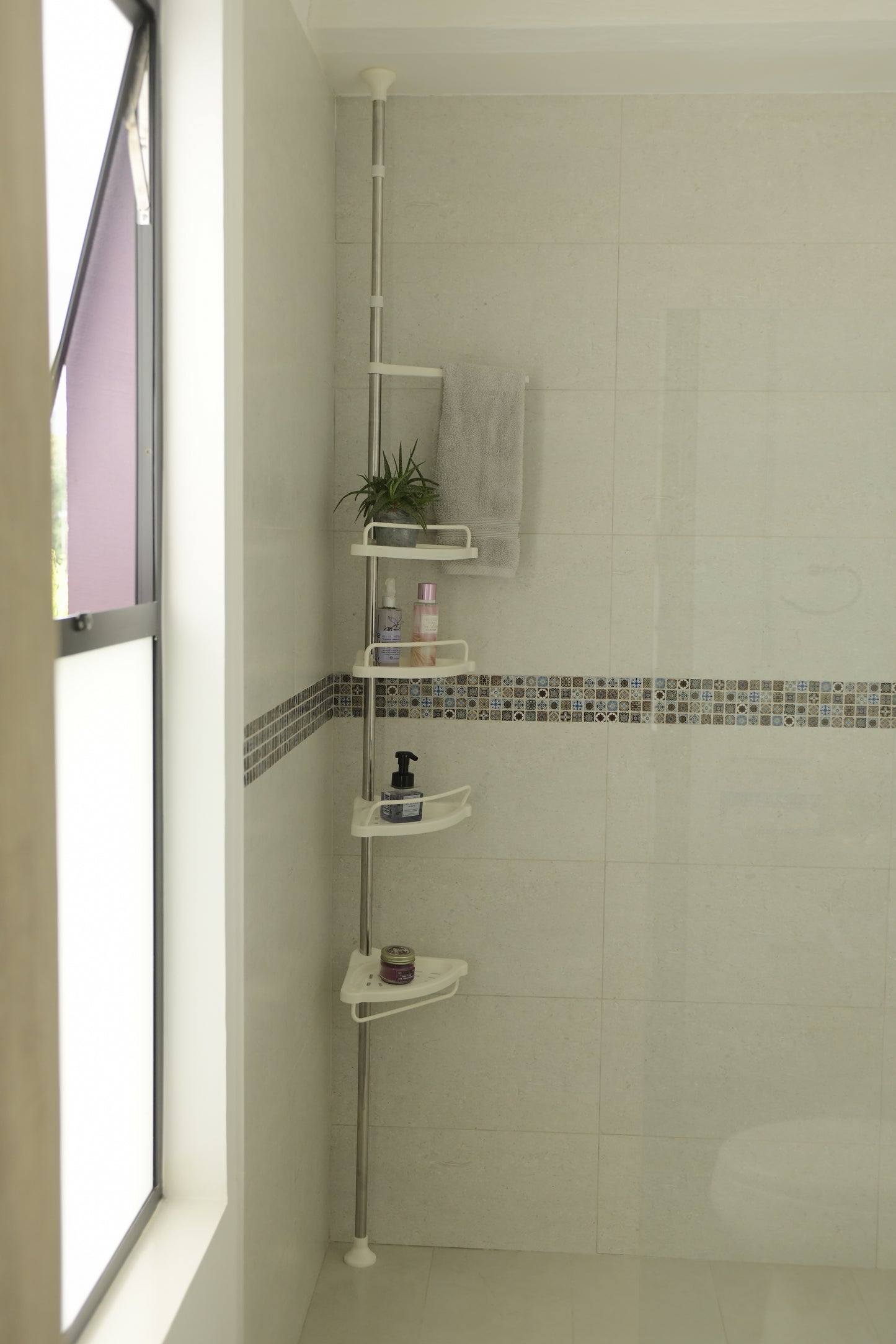 Organizador Esquinero de Baño 4 Niveles – Acero Inoxidable y Diseño Telescópico Anticorrosión