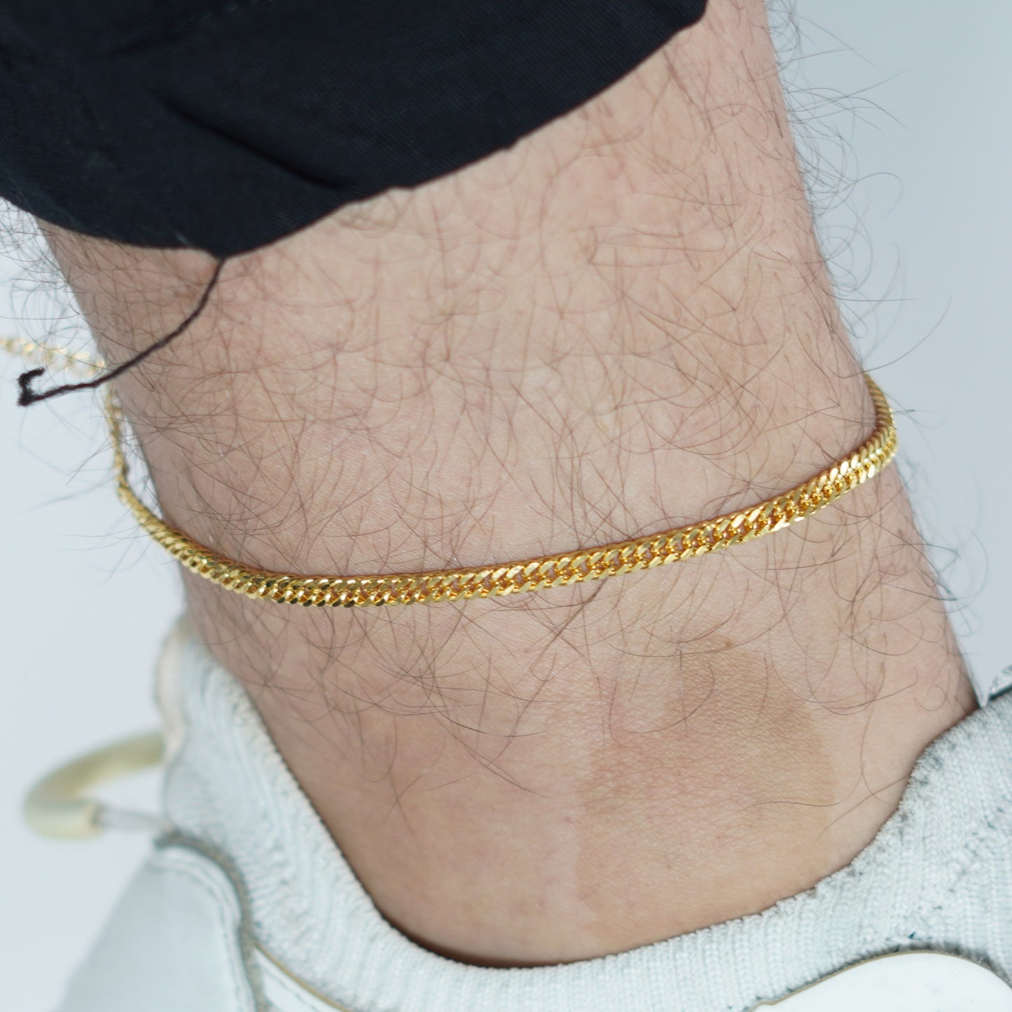 Tobillera Doble Eslabón Dorada en Acero Inoxidable 316L – Elegancia y Durabilidad Garantizada